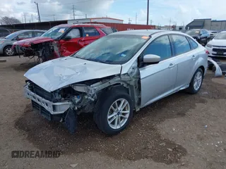 2018 Ford Focus SE with VIN 1FADP3F2XJL246535, listed as a IAAI auction lot 41687682 with 29,980 mi miles. Bid and sale history available at carsss.com. Image 2.