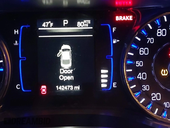2017 Chrysler 200 Touring with VIN 1C3CCCFB5HN503380, listed as a IAAI auction lot 41300608 with 142,473 mi miles. Bid and sale history available at carsss.com. Image 15.