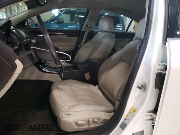 2015 Buick Regal Premium II with VIN 2G4GS5GX0F9225943, listed as a Copart auction lot 88137765 with 155,445 mi miles and Salvage title. Bid and sale history available at DreamBid. Image 7.