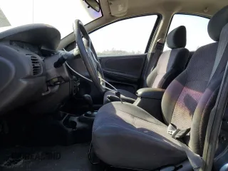 2000 Plymouth Neon Highline z VIN 1P3ES46C7YD793228, wystawiony jako Copart lot #49080745 z przebiegiem 135 841 mil mil oraz Szkoda całkowita • Salvage title. Historia ofert i sprzedaży dostępna na DreamBid. Obrazek 7.