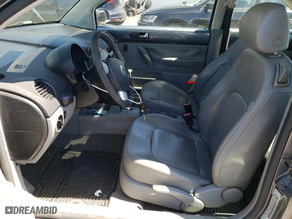 2006 Volkswagen New Beetle Coupe S with VIN 3VWRW31C46M412666, listed as a Copart auction lot 60120834 with 161,550 mi miles and Salvage Title. Bid and sale history available at carsss.com. Image 7.