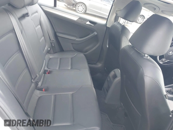 2017 Volkswagen Jetta SE с VIN 3VWDB7AJ7HM210175, выставлен на аукционе IAAI как лот 42573729 с пробегом 95 563 миль миль и . История ставок и продаж доступна на DreamBid. Изображение 8.