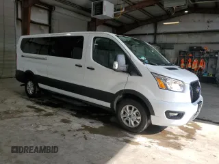 2022 Ford Transit Passenger XL z VIN 1FBAX2Y80NKA33568, wystawiony jako Copart lot #72090074 z przebiegiem 11 339 mil mil oraz Czysty tytuł • Clean title. Historia ofert i sprzedaży dostępna na DreamBid. Obrazek 4.