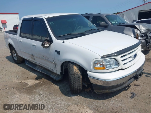 2001 Ford F-150 XLT z VIN 1FTRW07W81KB17508, wystawiony jako IAAI lot #42384253 z przebiegiem 278 756 mil mil oraz . Historia ofert i sprzedaży dostępna na DreamBid. Obrazek 1.