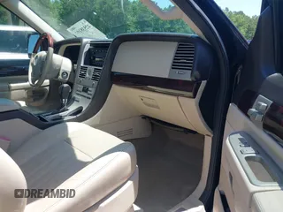 2003 Lincoln Aviator Premium with VIN 5LMEU78HX3ZJ46430, listed as a IAAI auction lot 42538104 with Not provided miles and . Bid and sale history available at DreamBid. Image 5.