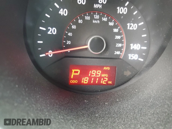 2012 Kia Sorento LX z VIN 5XYKTCA67CG279174, wystawiony jako Copart lot #54363095 z przebiegiem 181 112 mil mil oraz Szkoda całkowita • Salvage title. Historia ofert i sprzedaży dostępna na DreamBid. Obrazek 9.