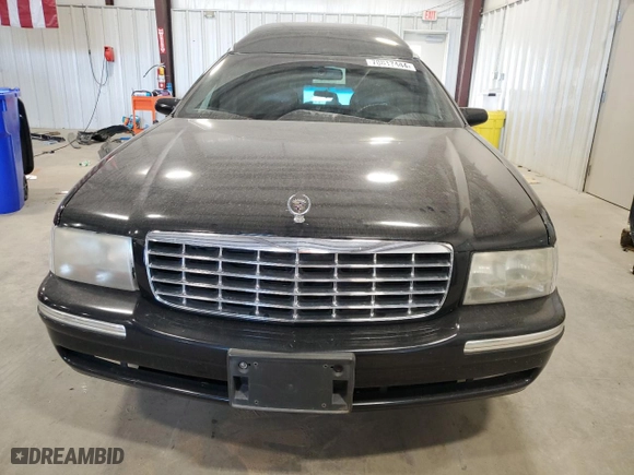 1997 Cadillac Deville Professional Limousine with VIN 1GEEH90Y1VU500023, listed as a Copart auction lot 78817444 with 87,977 mi miles and Non Repairable. Bid and sale history available at carsss.com. Image 5.