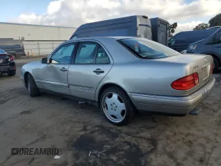 1998 Mercedes-Benz E-Class with VIN WDBJF65F4WA499776, listed as a Copart auction lot 78259644 with 237,912 mi miles and Salvage Title. Bid and sale history available at carsss.com. Image 2.