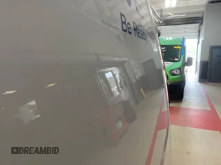 2014 Chevrolet Express Cargo z VIN 1GCSGAFX7E1163258, wystawiony jako IAAI lot #42501106 z przebiegiem 214 104 mil mil oraz . Historia ofert i sprzedaży dostępna na DreamBid. Obrazek 33.