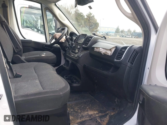 2022 Ram ProMaster Cargo with VIN 3C6MRVJG9NE121583, listed as a IAAI auction lot 41646097 with 67,468 mi miles and . Bid and sale history available at DreamBid. Image 5.