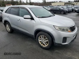 2014 Kia Sorento LX with VIN 5XYKT3A67EG445972, listed as a Copart auction lot 48033185 with 174,544 mi miles and Salvage Title. Bid and sale history available at carsss.com. Image 4.