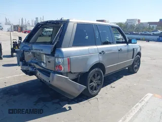 2007 Land Rover Range Rover HSE z VIN SALME15427A246341, wystawiony jako IAAI lot #42224372 z przebiegiem 209 471 mil mil oraz . Historia ofert i sprzedaży dostępna na DreamBid. Obrazek 4.