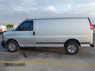 2017 GMC Savana Cargo Van with VIN 1GTW7AFG2H1335394, listed as a IAAI auction lot 41609288 with 130,485 mi miles. Bid and sale history available at carsss.com. Image 14.