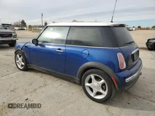 2002 MINI Hardtop with VIN WMWRC33472TC38332, listed as a Copart auction lot 86507464 with 175,252 mi miles and Salvage Title. Bid and sale history available at DreamBid. Image 2.