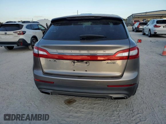 2018 Lincoln MKX Premiere z VIN 2LMPJ8JR2JBL26230, wystawiony jako Copart lot #76419304 z przebiegiem Nie podano mil oraz Nie do naprawy • Non repairable. Historia ofert i sprzedaży dostępna na DreamBid. Obrazek 6.
