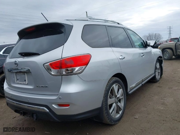 2014 Nissan Pathfinder SV with VIN 5N1AR2MN6EC619425, listed as a IAAI auction lot 41744627 with 162,340 mi miles. Bid and sale history available at carsss.com. Image 4.