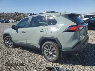 2021 Toyota RAV4 XLE Premium with VIN JTMA1RFV4MD070219, listed as a Copart auction lot 69473604 with 39,914 mi miles and Salvage title. Bid and sale history available at DreamBid. Image 2.