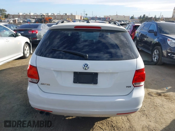 2012 Volkswagen Jetta SportWagen TDI with VIN 3VWPL7AJ7CM686140, listed as a IAAI auction lot 41700711 with 81,831 mi miles. Bid and sale history available at carsss.com. Image 16.
