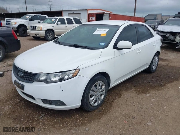 2010 Kia Forte LX with VIN KNAFT4A21A5140620, listed as a IAAI auction lot 41582862 with 205,462 mi miles. Bid and sale history available at carsss.com. Image 2.