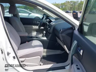 2011 Nissan Rogue SV with VIN JN8AS5MT3BW157820, listed as a IAAI auction lot 42028124 with 151,801 mi miles and . Bid and sale history available at carsss.com. Image 5.