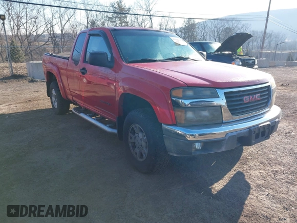 2004 GMC Canyon SLE Z71 with VIN 1GTDT196048219974, listed as a IAAI auction lot 41646302 with 227,684 mi miles. Bid and sale history available at carsss.com. Image 1.