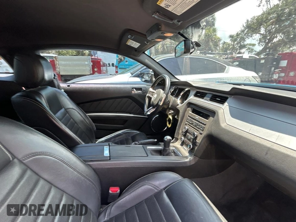 2013 Ford Mustang GT with VIN 1ZVBP8CF1D5215654, listed as a Copart auction lot 58816595 with 85,952 mi miles and Salvage title. Bid and sale history available at DreamBid. Image 5.