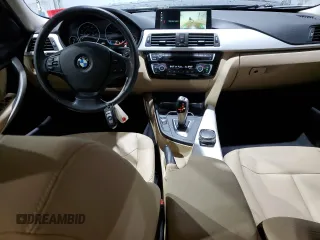 2018 BMW 3 Series 320i xDrive with VIN WBA8E5G52JNU46686, listed as a Copart auction lot 81999984 with 121,394 mi miles and Salvage Title. Bid and sale history available at carsss.com. Image 8.