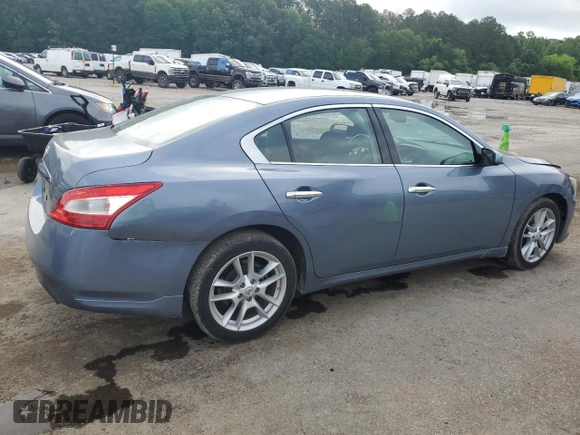 2010 Nissan Maxima SV with VIN 1N4AA5AP8AC865539, listed as a Copart auction lot 55561305 with 83,285 mi miles and Salvage title. Bid and sale history available at DreamBid. Image 3.