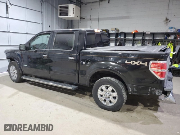 2011 Ford F-150 XLT with VIN 1FTFW1ETXBFC82438, listed as a Copart auction lot 41609085 with 235,212 mi miles and Salvage Title. Bid and sale history available at carsss.com. Image 2.