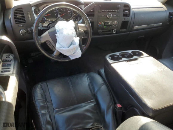2008 Chevrolet Silverado 1500 LT w/2LT with VIN 1GCEC19J88Z276772, listed as a Copart auction lot 83610304 with 196,689 mi miles and Salvage Title. Bid and sale history available at carsss.com. Image 8.