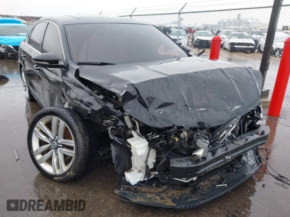 2017 Volkswagen Passat SE z VIN 1VWGT7A32HC017669, wystawiony jako IAAI lot #41938824 z przebiegiem 122 323 mil mil oraz . Historia ofert i sprzedaży dostępna na DreamBid. Obrazek 6.