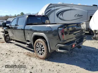 2021 GMC Sierra 2500HD AT4 z VIN 1GT49PEY6MF250229, wystawiony jako Copart lot #89206225 z przebiegiem 77 462 mil mil oraz Szkoda całkowita • Salvage title. Historia ofert i sprzedaży dostępna na DreamBid. Obrazek 2.