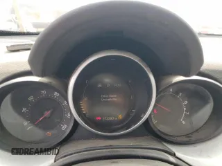 2016 FIAT 500X Easy z VIN ZFBCFYBT8GP370411, wystawiony jako Copart lot #54618035 z przebiegiem 273 393 mil mil oraz Czysty tytuł • Clean title. Historia ofert i sprzedaży dostępna na DreamBid. Obrazek 9.