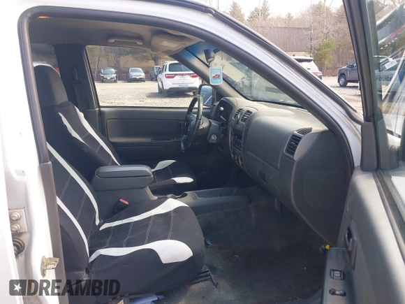 2006 GMC Canyon SLT with VIN 1GTDT136368275757, listed as a IAAI auction lot 42049486 with 207,618 mi miles. Bid and sale history available at carsss.com. Image 5.
