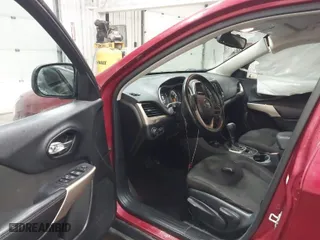 2017 Jeep Cherokee Latitude with VIN 1C4PJMCB3HW664088, listed as a IAAI auction lot 41832313 with 98,600 mi miles. Bid and sale history available at carsss.com. Image 5.