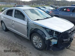 2016 Hyundai Sonata Hybrid SE with VIN KMHE24L19GA021716, listed as a IAAI auction lot 41830528 with 110,292 mi miles. Bid and sale history available at carsss.com. Image 1.