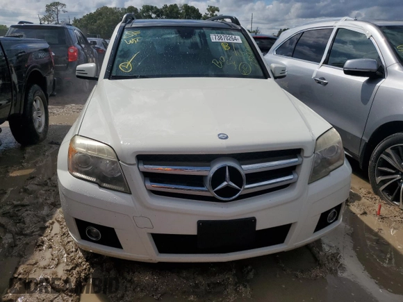 2011 Mercedes-Benz GLK 350 with VIN WDCGG8HB5BF681622, listed as a Copart auction lot 73870264 with Not Provided miles and Non Repairable. Bid and sale history available at DreamBid. Image 5.