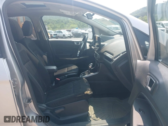 2018 Ford EcoSport SE z VIN MAJ6P1UL5JC188293, wystawiony jako IAAI lot #42338926 z przebiegiem 186 773 mil mil oraz . Historia ofert i sprzedaży dostępna na DreamBid. Obrazek 5.