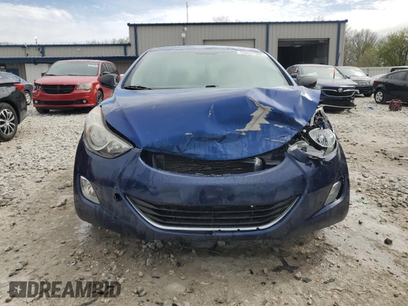 2013 Hyundai Elantra GLS z VIN KMHDH4AE8DU487602, wystawiony jako Copart lot #55031365 z przebiegiem 133 822 mil mil oraz Czysty tytuł • Clean title. Historia ofert i sprzedaży dostępna na DreamBid. Obrazek 5.