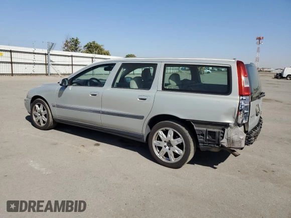 2002 Volvo V70 with VIN YV1SJ58DX21263405, listed as a Copart auction lot 69989364 with 133,710 mi miles and Salvage Title. Bid and sale history available at carsss.com. Image 2.