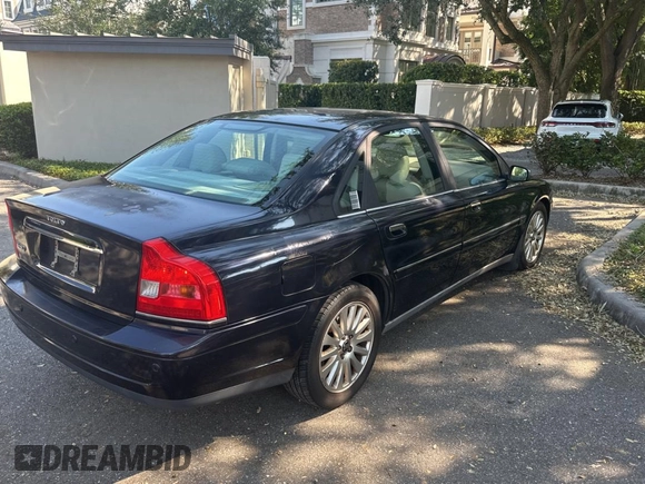 2006 Volvo S80 with VIN YV1TS592861442434, listed as a Copart auction lot 76491654 with 216,040 mi miles and Clean Title. Bid and sale history available at carsss.com. Image 4.