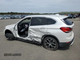 2020 BMW X1 xDrive28i с VIN WBXJG9C09L5P49700, выставлен на аукционе Copart как лот 55398635 с пробегом 95 029 миль миль и Списание • Salvage title. История ставок и продаж доступна на DreamBid. Изображение 2.