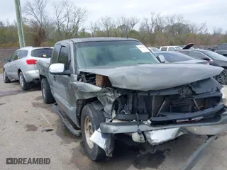 2002 GMC Sierra 1500 SLE with VIN 2GTEC19T121214213, listed as a IAAI auction lot 41317517 with 209,031 mi miles. Bid and sale history available at carsss.com. Image 6.