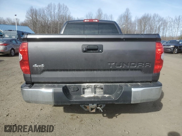 2016 Toyota Tundra SR z VIN 5TFUY5F19GX513949, wystawiony jako Copart lot #47615865 z przebiegiem 173 917 mil mil oraz Szkoda całkowita • Salvage title. Historia ofert i sprzedaży dostępna na DreamBid. Obrazek 6.