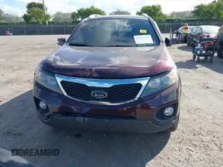 2012 Kia Sorento EX with VIN 5XYKU3A67CG224950, listed as a IAAI auction lot 41523784 with 113,930 mi miles. Bid and sale history available at carsss.com. Image 12.