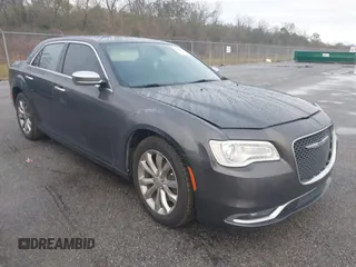 2019 Chrysler 300 Limited with VIN 2C3CCAKG5KH594978, listed as a IAAI auction lot 41261006 with 184,890 mi miles. Bid and sale history available at carsss.com. Image 1.
