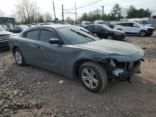 2019 Dodge Charger SXT z VIN 2C3CDXBG7KH643887, wystawiony jako Copart lot #52044525 z przebiegiem 89 862 mil mil oraz Szkoda całkowita • Salvage title. Historia ofert i sprzedaży dostępna na DreamBid. Obrazek 4.