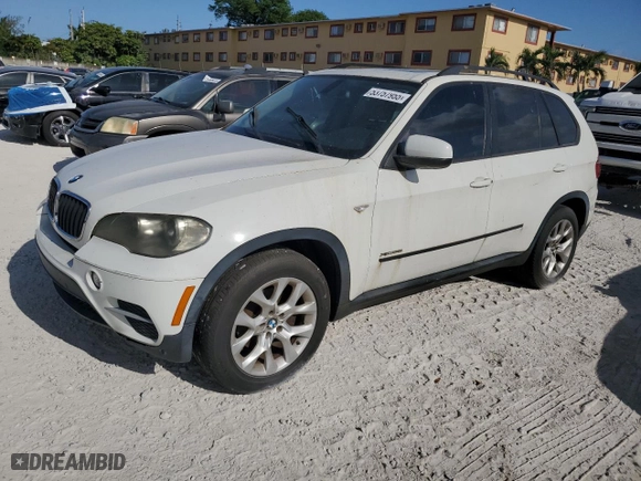 2011 BMW X5 35i with VIN 5UXZV4C55BL407979, listed as a Copart auction lot 53757955 with 165,895 mi miles and Clean Title. Bid and sale history available at carsss.com. Image 1.
