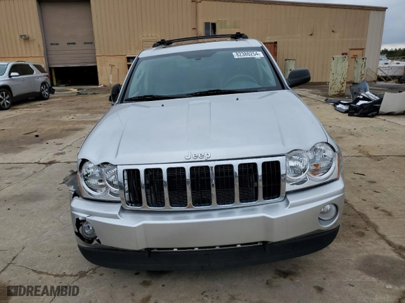 2007 Jeep Grand Cherokee Limited with VIN 1J8HR58247C701881, listed as a Copart auction lot 82380254 with 186,379 mi miles and Clean Title. Bid and sale history available at carsss.com. Image 5.
