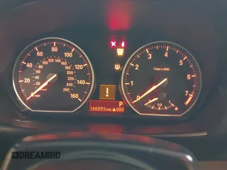 2012 BMW 1 Series 128i с VIN WBAUL7C50CVM82479, выставлен на аукционе IAAI как лот 42447894 с пробегом 166 093 миль миль и . История ставок и продаж доступна на DreamBid. Изображение 7.